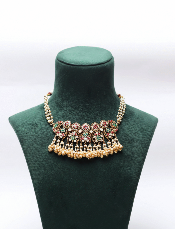 Traditional Pearl Choker Set