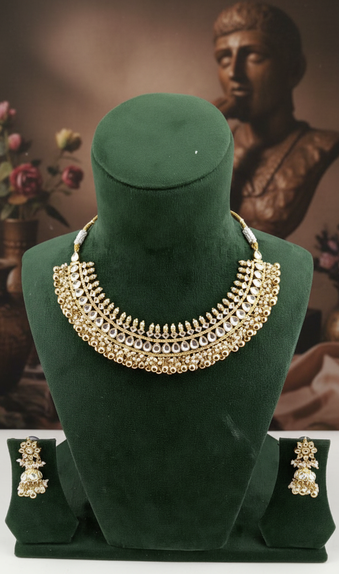 The Ahmedabad Blossom Kundan Set